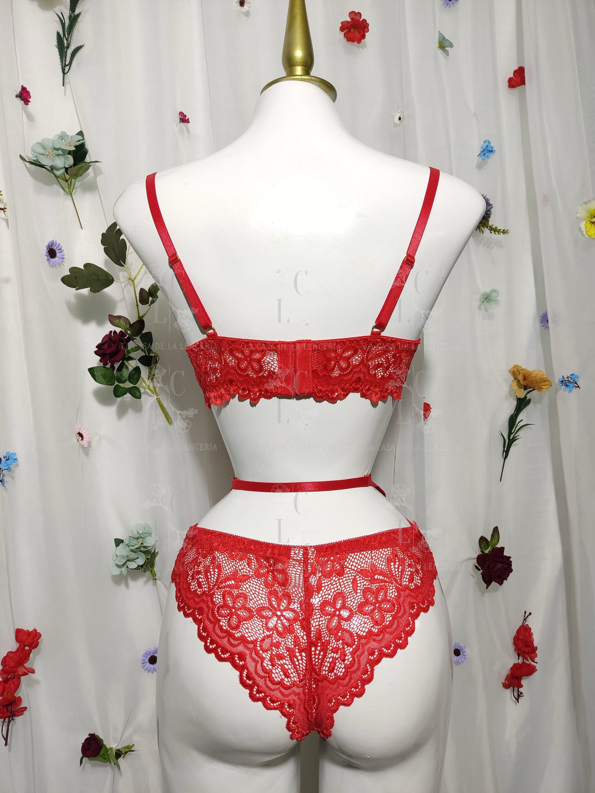 Set Idalia