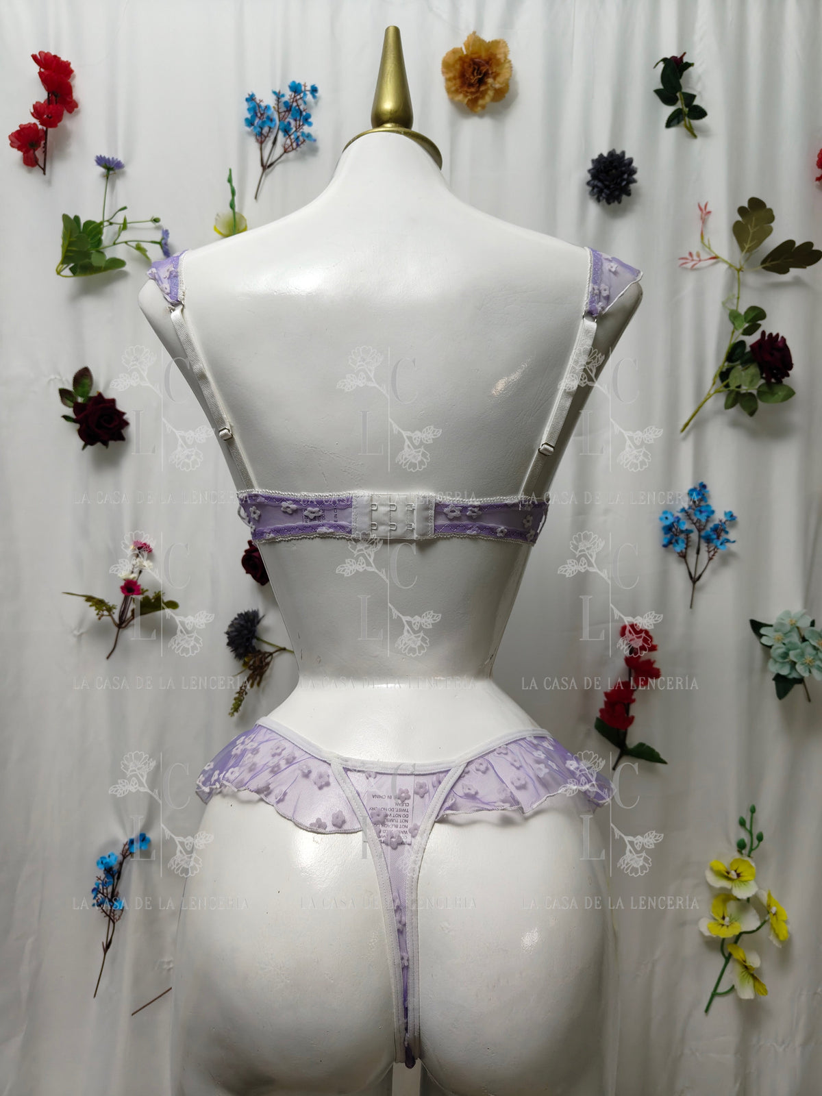 Set Emilia